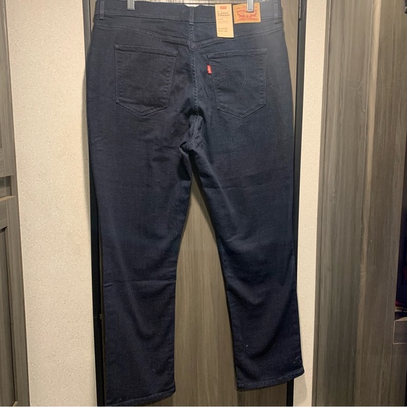 NWT Levi Dark Blue Classic Straight Jean Size 33 - Picture 3 of 6